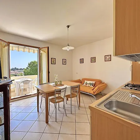 Appartamento 189 - Trilocale Con Terrazzo Panoramico A Sirolo, Con Spiaggia E Parcheggio Al Balneare Incluso *