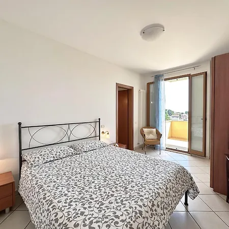 189 - Trilocale Con Terrazzo Panoramico A Sirolo, Con Spiaggia E Parcheggio Al Balneare Incluso *